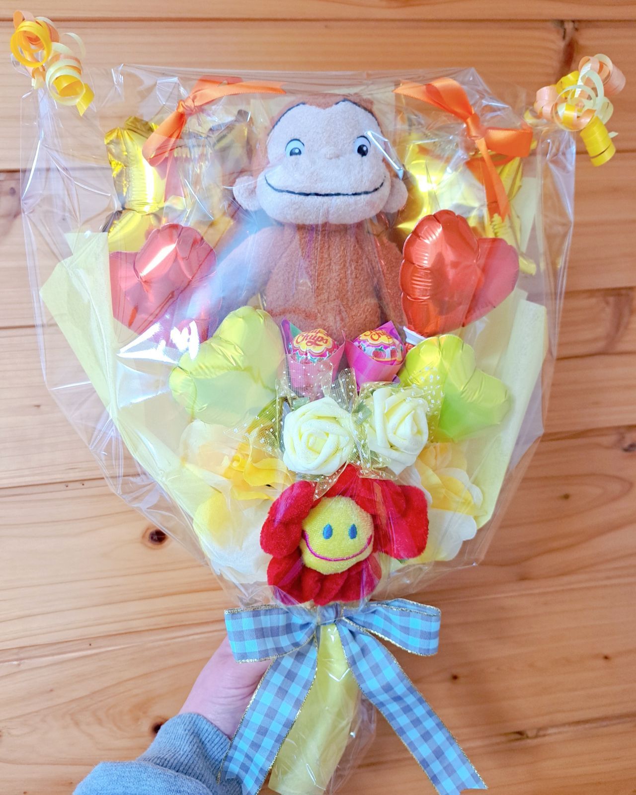 お菓子ブーケ　バルーンブーケ 花束 ギフト 誕生日 発表会 おさるのジョージ お菓子ブーケ バルーンブーケ 花束 ギフト 誕生日 発表会 おさる