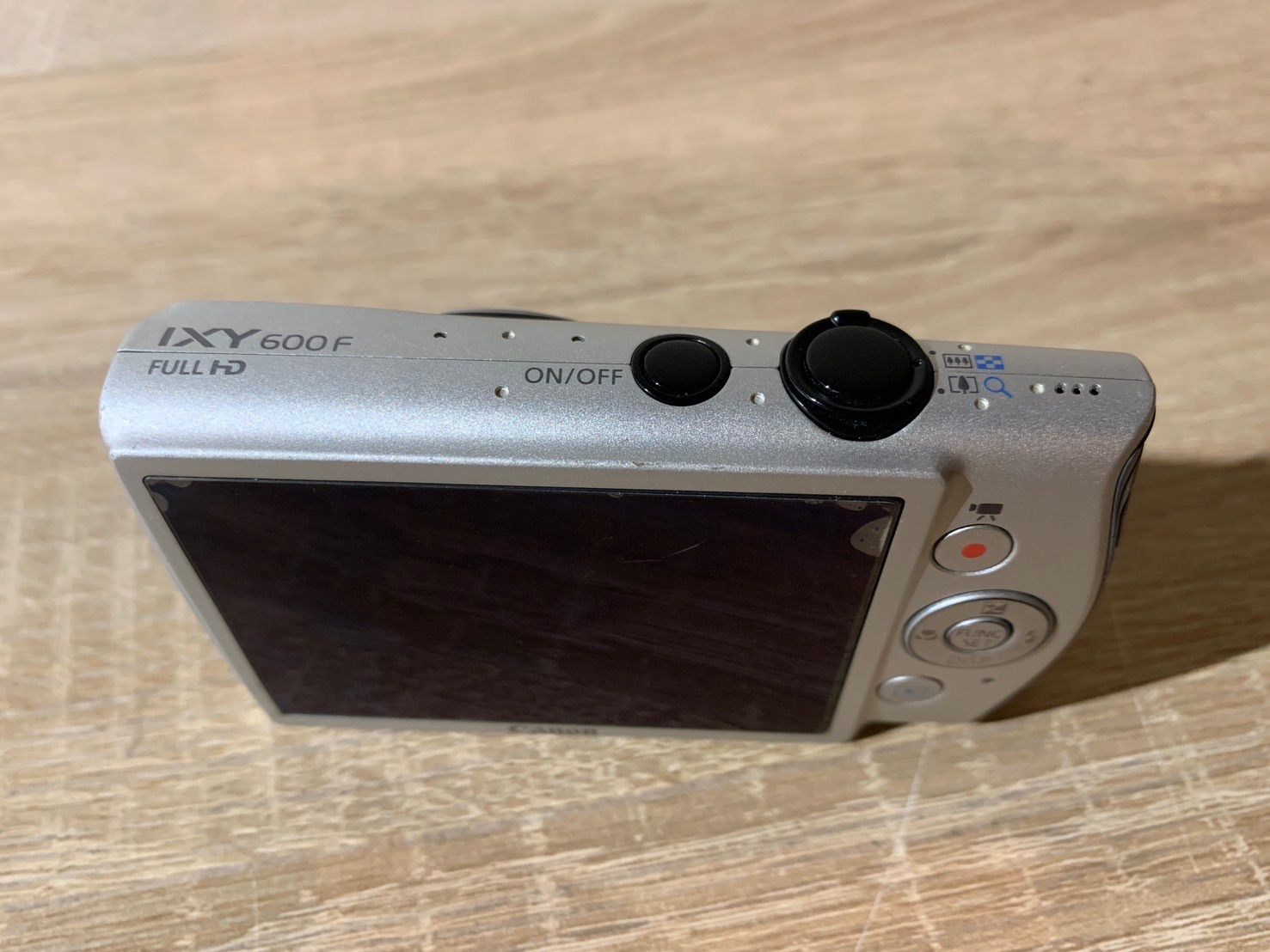 価格.com - CANON IXY 600F [シルバー] 価格比較 ❤️上品なシルバー