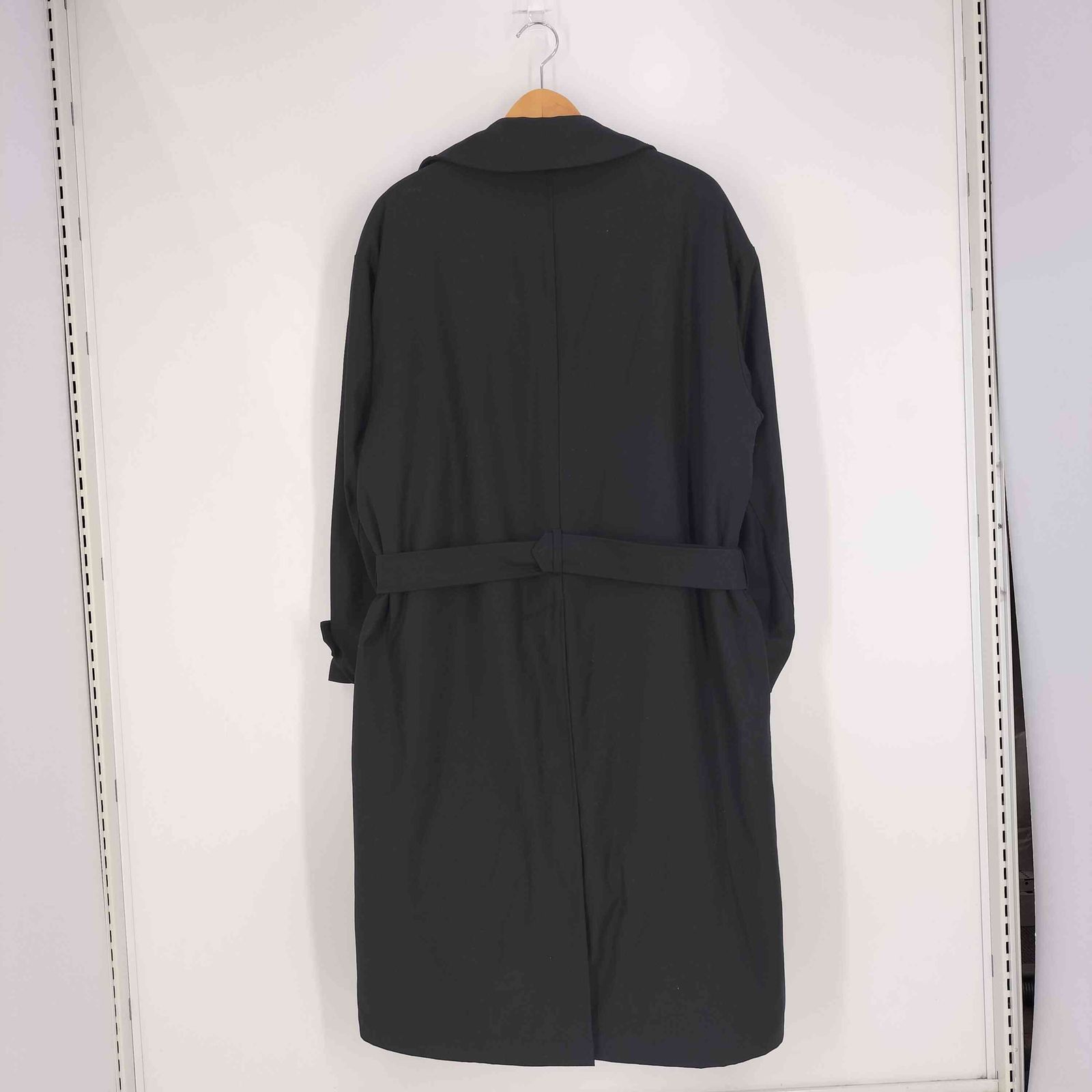 HARE リバーシブル ファー トレンチコートブラック HARE（ハレ）の「リバーシブルファートレンチコート(HARE