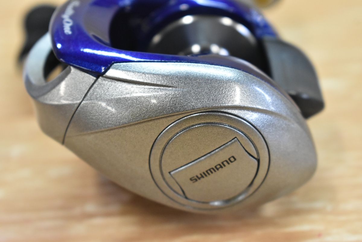 シマノ・ソルティーワンHG(左) シマノ SHIMANO ソルティワン PG HG 2個