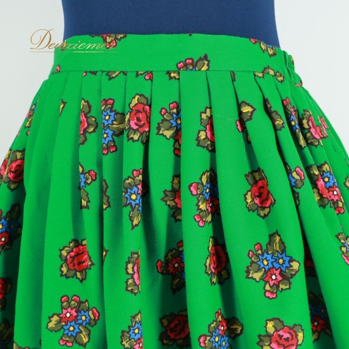 フォークダンス 衣装 スカート グリーン系 ナロッドニー 花柄 緑 赤 青