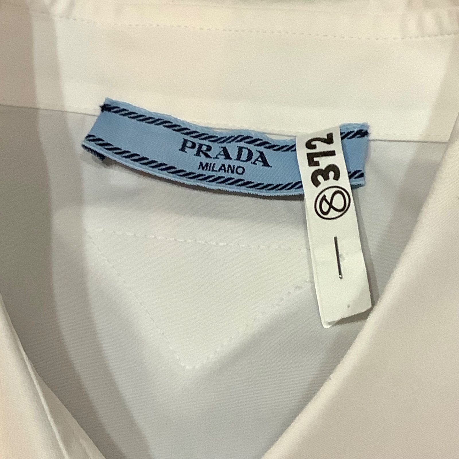 22SS プラダ PRADA トライアングル クロップド丈 ブラウス APD1 2022 