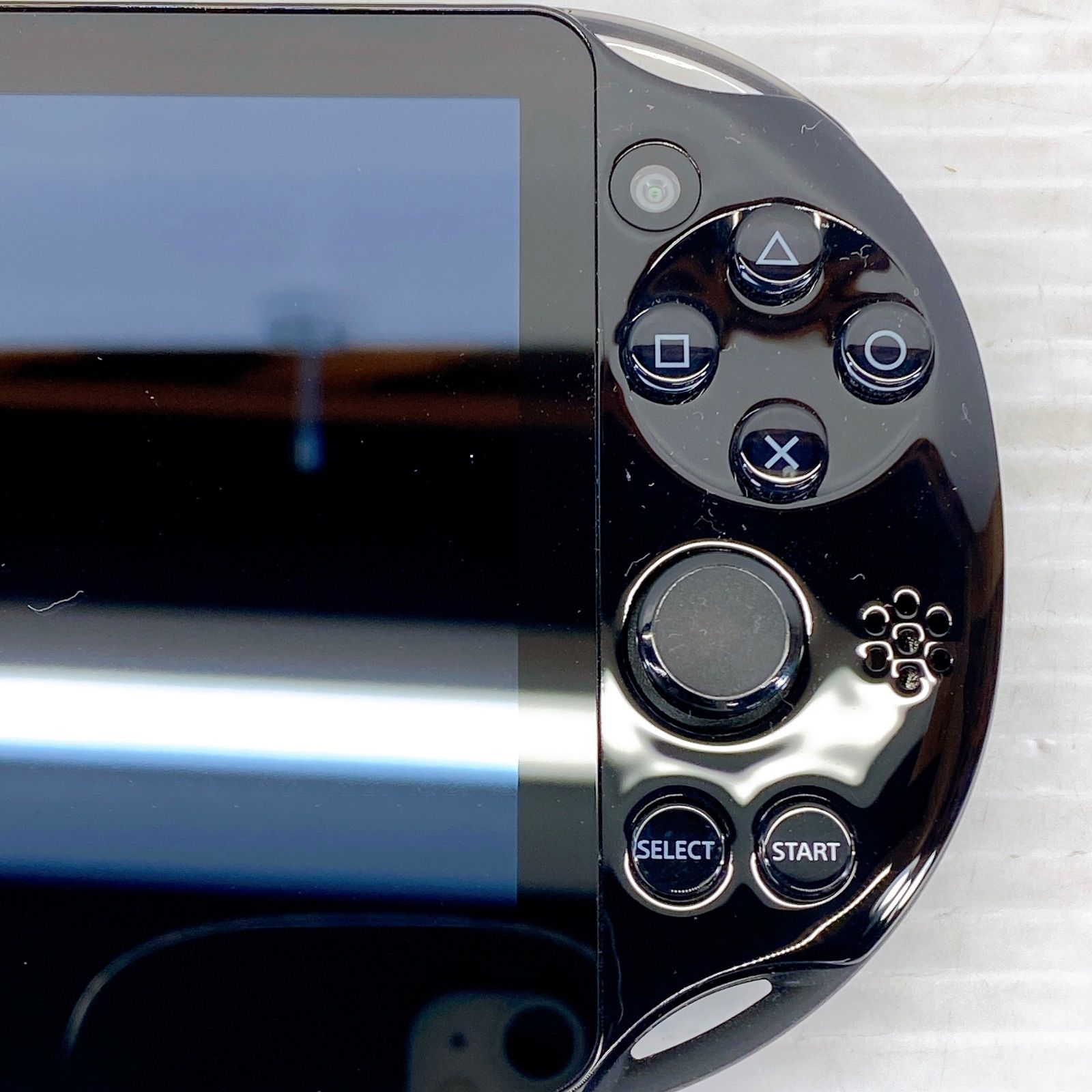 □PlayStation Vita Wi-Fiモデル ブラック (PCH-2000ZA11) メモリー 