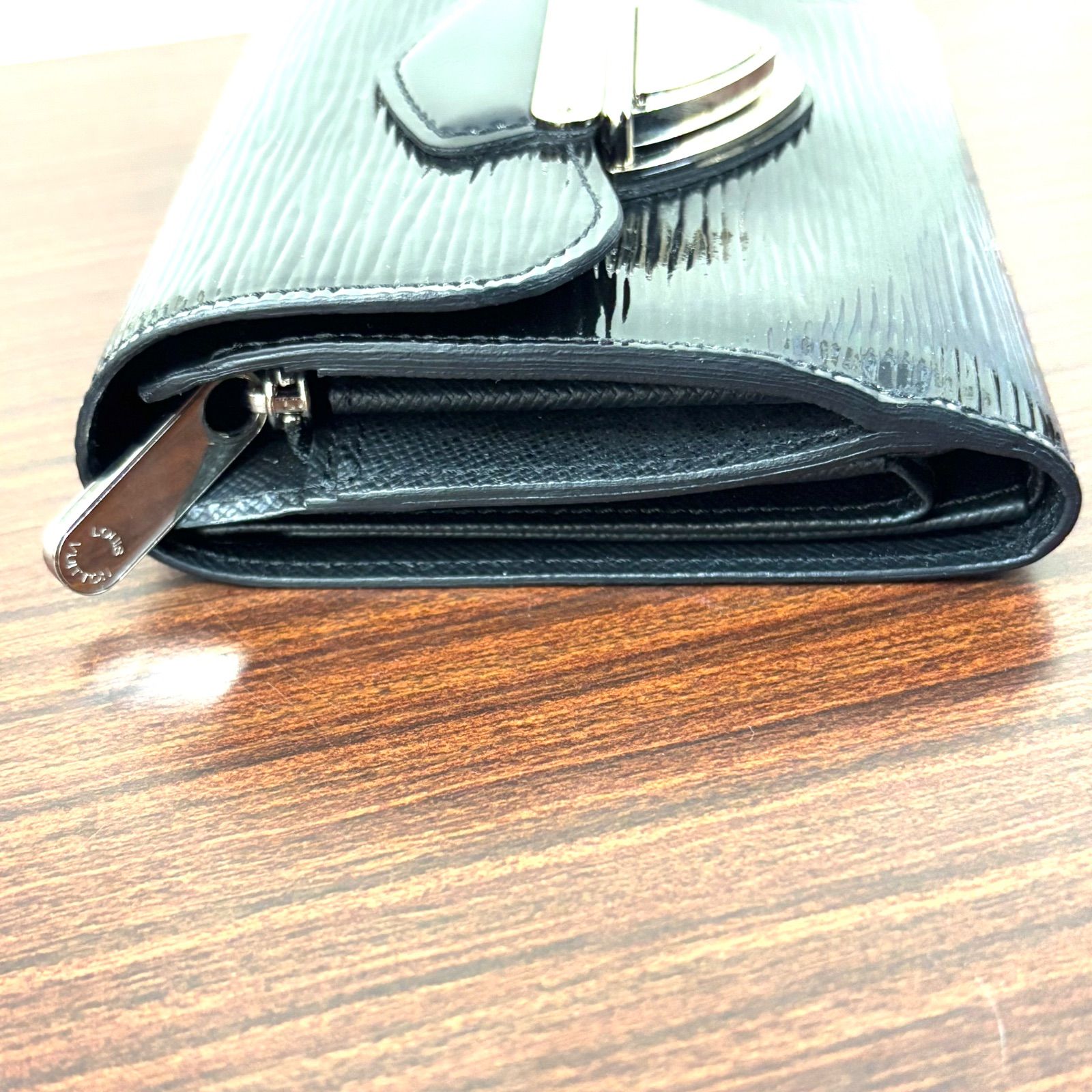 s)LOUIS VUITTON ルイヴィトン LV エピ ポルトフォイユ ジョイ コアラ