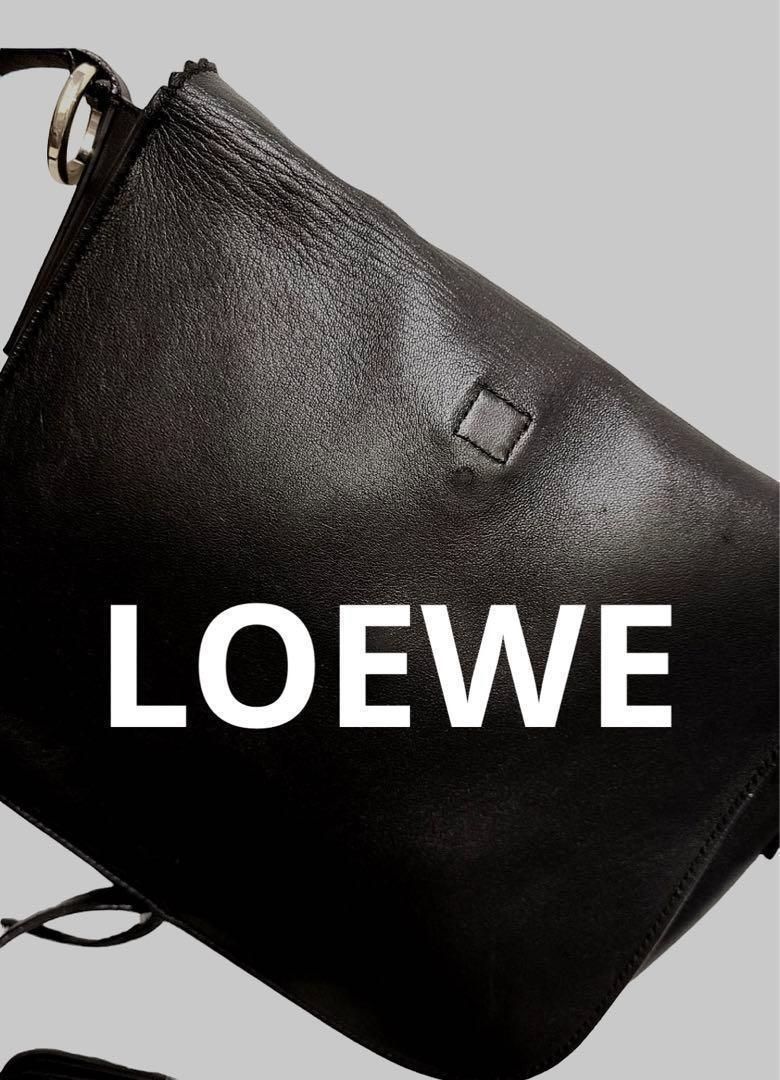 リサイクル希少LOEWE 美品ロエベショルダーバックフリンジ付き