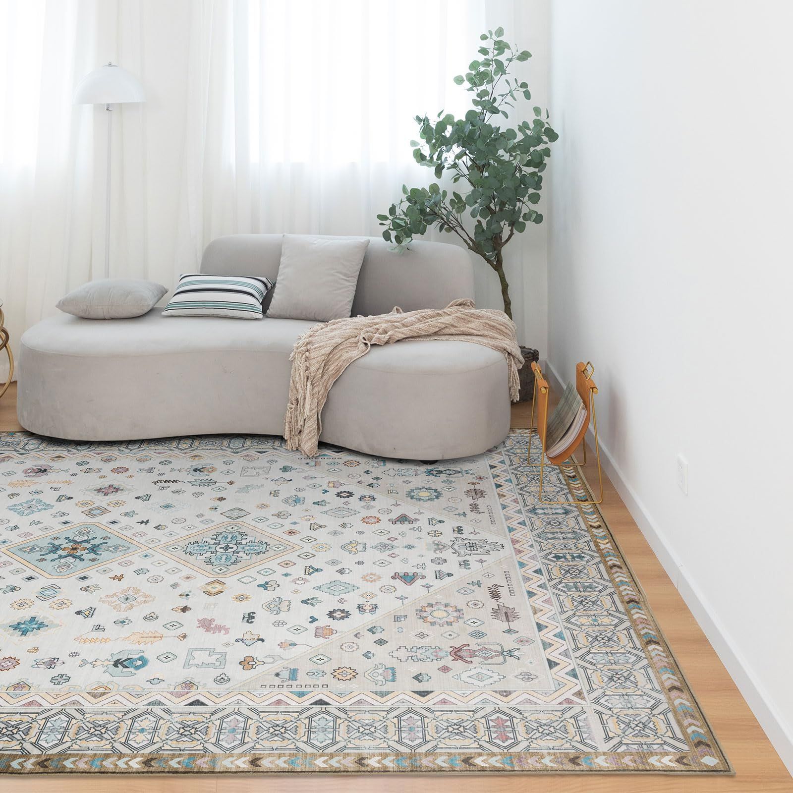 Color 01べーじゅ_Size 200X250cm ラグ 約3畳 u-living カーペット 3畳 ペルシャ絨毯風 200x250CM 洗える 花柄 ラグ マット ふわふわ 厚手 滑り止め 撥水効果 防ダニ 防臭 床暖房対応 べーじゅ