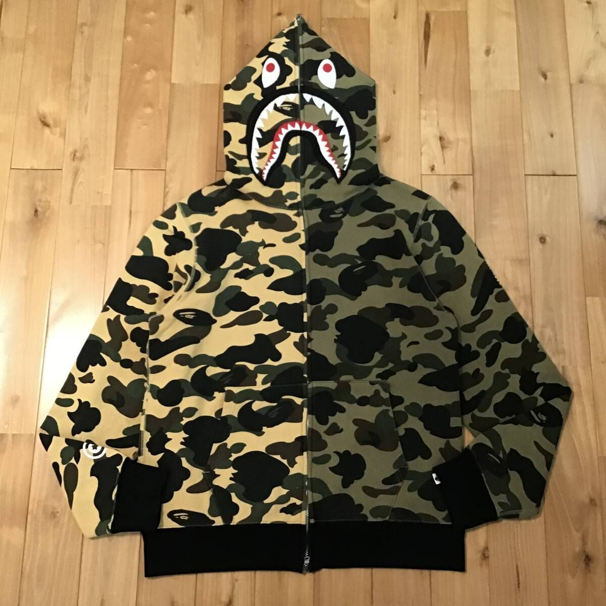 A Bathing Ape 迷彩柄 シャークフードパーカー L A Bathing Ape 迷彩シャークフードパーカー - メルカリ