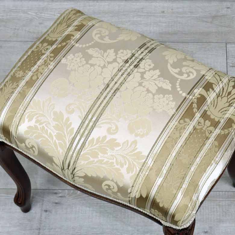 イタリア製 スツール ベージュ 花柄 猫脚 木製 完成品 オットマン