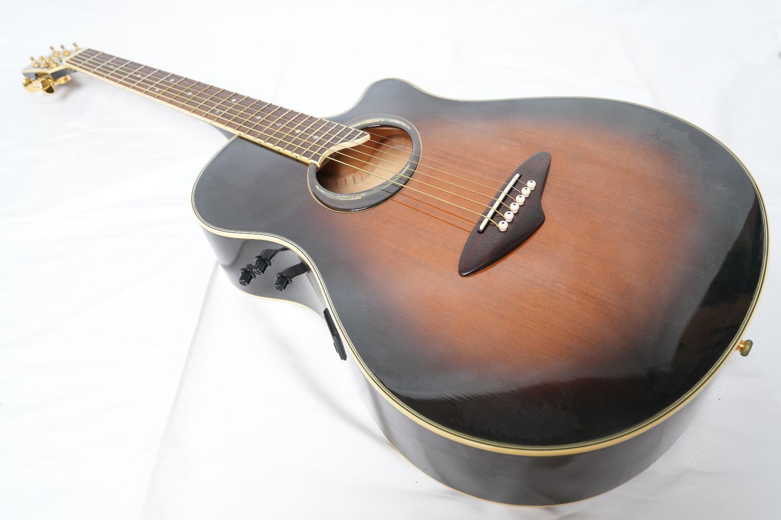 ヤマハAPX-26D ☆YAMAHA☆APX-26D Sunburst プリアンプ不良 80年代 HC付 ヤマハ