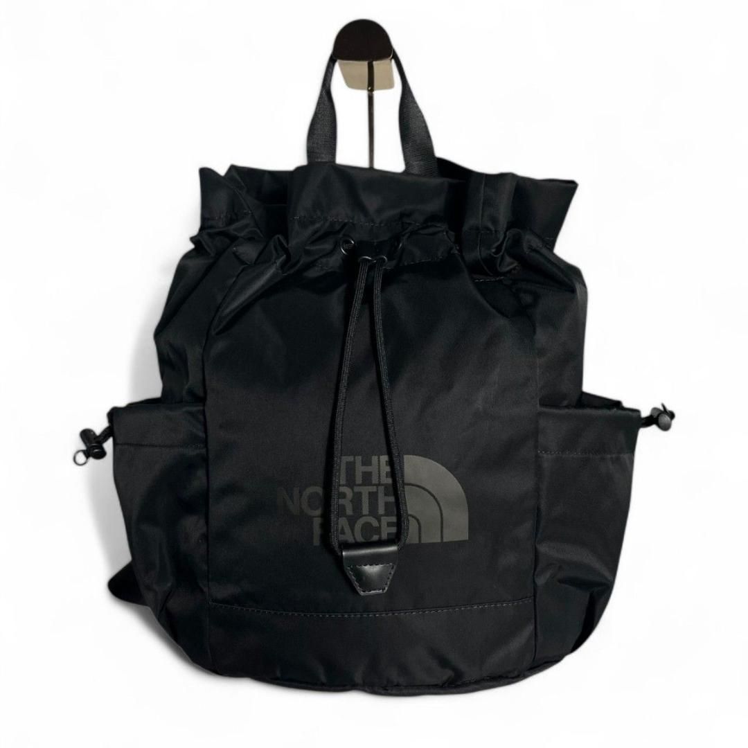 美品！韓国モデルTHE NORTH FACE 黒 リュック THE NORTH FACE ザノースフェイス リュック 韓国ライン ホット