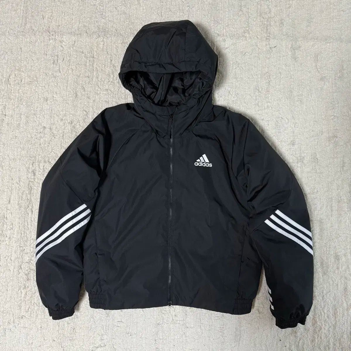 adidas アディダス クロップド フード ブルゾン