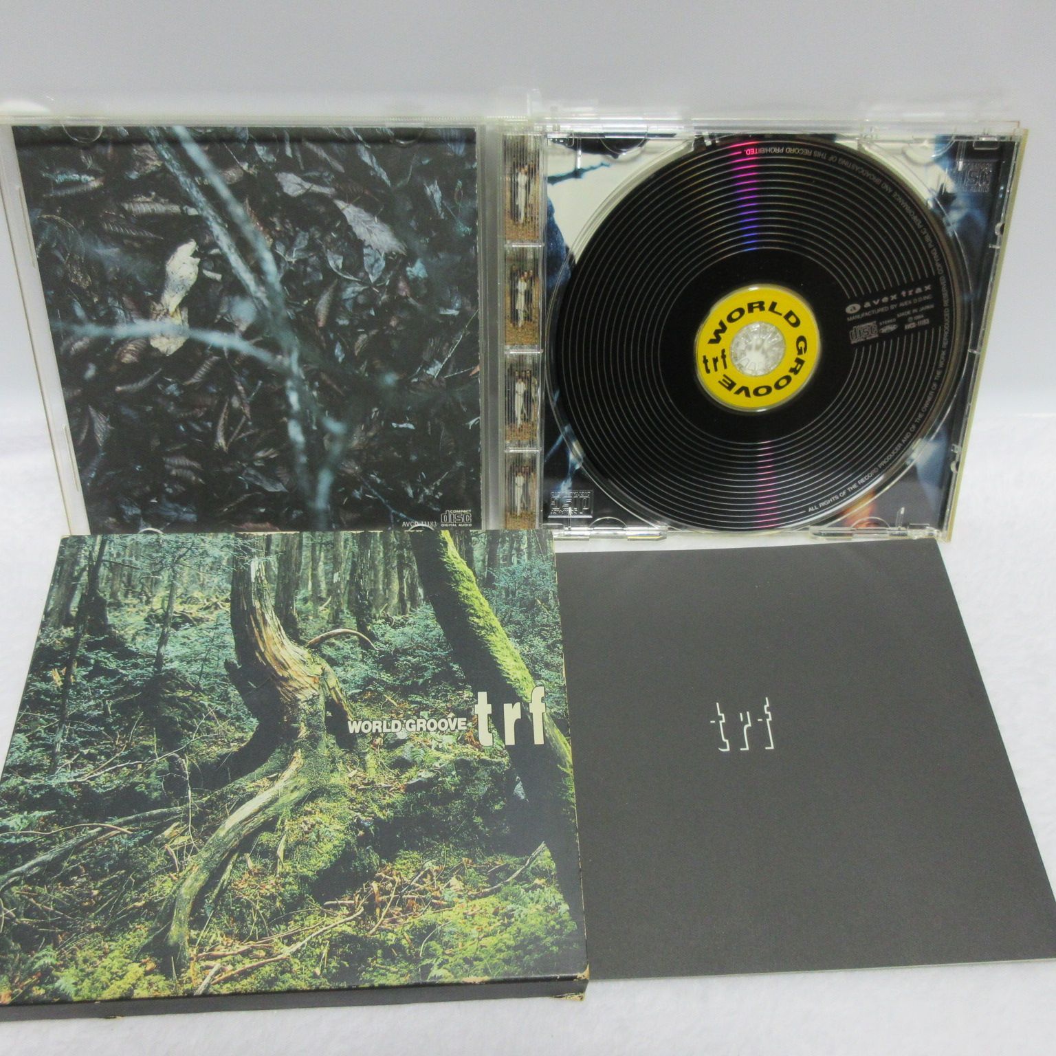 CD】TRF／WORLD GROOVE - メルカリ