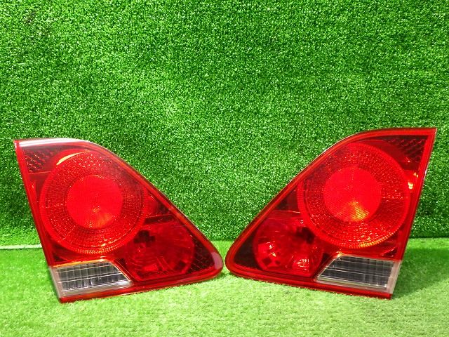 トヨタ TOYOTA 210クラウン アスリート 前期テールランプ左右内側