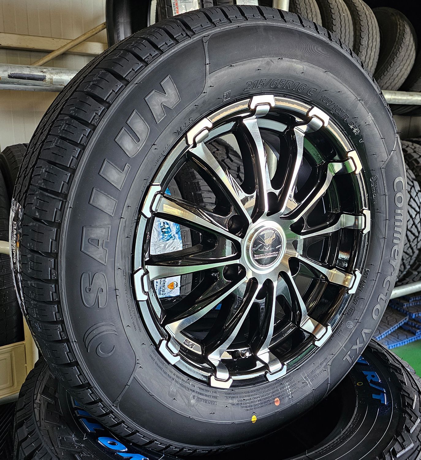 車検対応 200系ハイエース レジアスエース タイヤホイールセット 16インチ BD12 サイレン VX1 215/65R16 4本セット 1台分 -  メルカリ