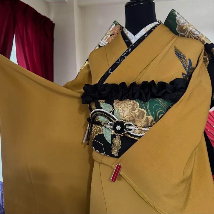 振り袖 フルセット 長襦袢付 金彩加工 刺繍入り パールトーン 蝶 293