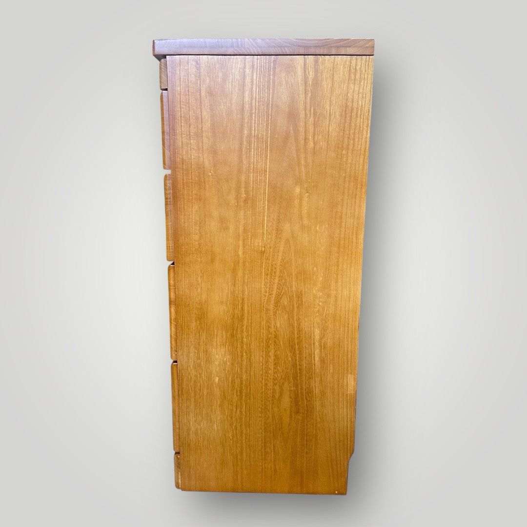 アピールのある 送料無料 E 訳あり ♥ 仏壇 チェスト タンス 桐箪笥 4段5杯 最上段レール小物置き 安心の全品国内発送！