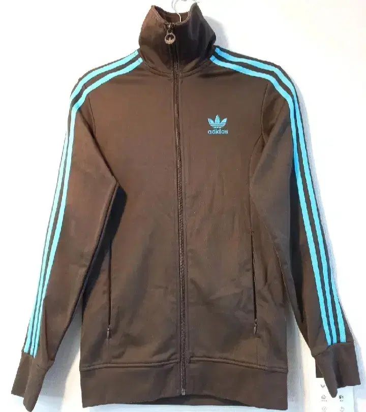 adidas(アディダス) ヨーロッパ ミントチョコレート トラック