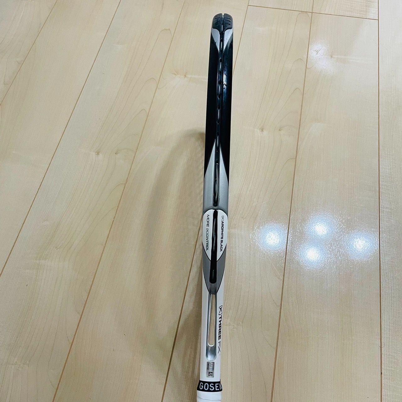 【超美品_希少】テニスラケット Wilson K THREE FX 115 G2 比較的美品_希少】テニスラケット Wilson K THREE FX 115 G2