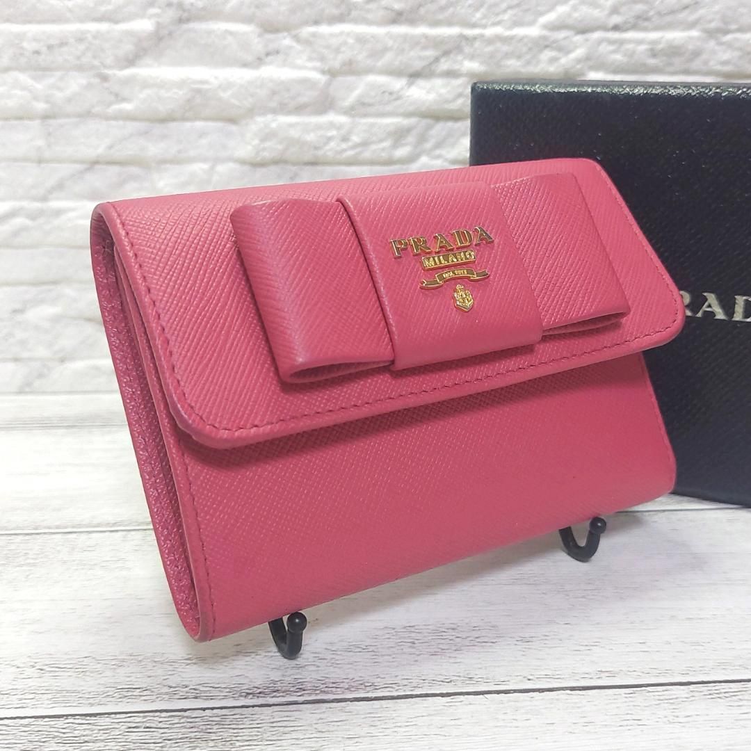 ✨希少・箱つき✨PRADA プラダ サフィアーノ  リボン 折り財布 三つ折りPRADA