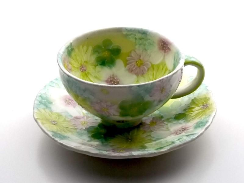 工房ゆずりは 彩小花紋 コーヒー碗皿 手造り 手描き 瀬戸焼 陶器 母の日 敬老の日 プレゼント 海外へのお土産 ラッピング 無料