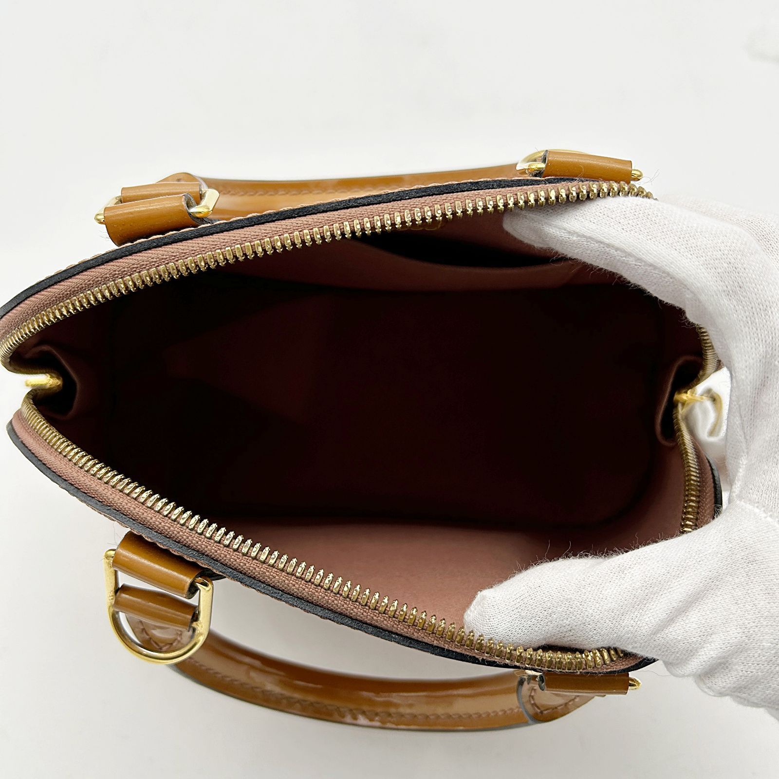 ルイ・ヴィトン LOUIS VUITTON ヴェルニ アルマBB ハンドバッグ