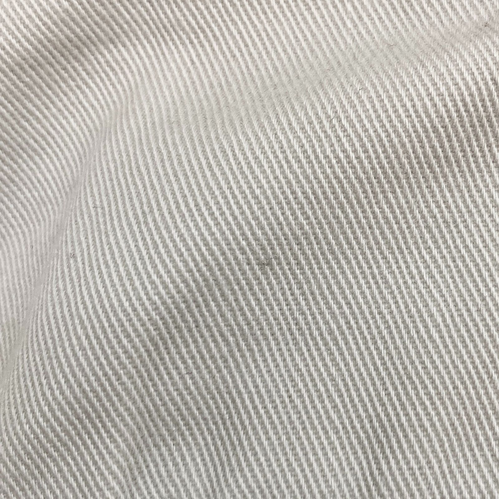 ベージュ カジュアルパンツ