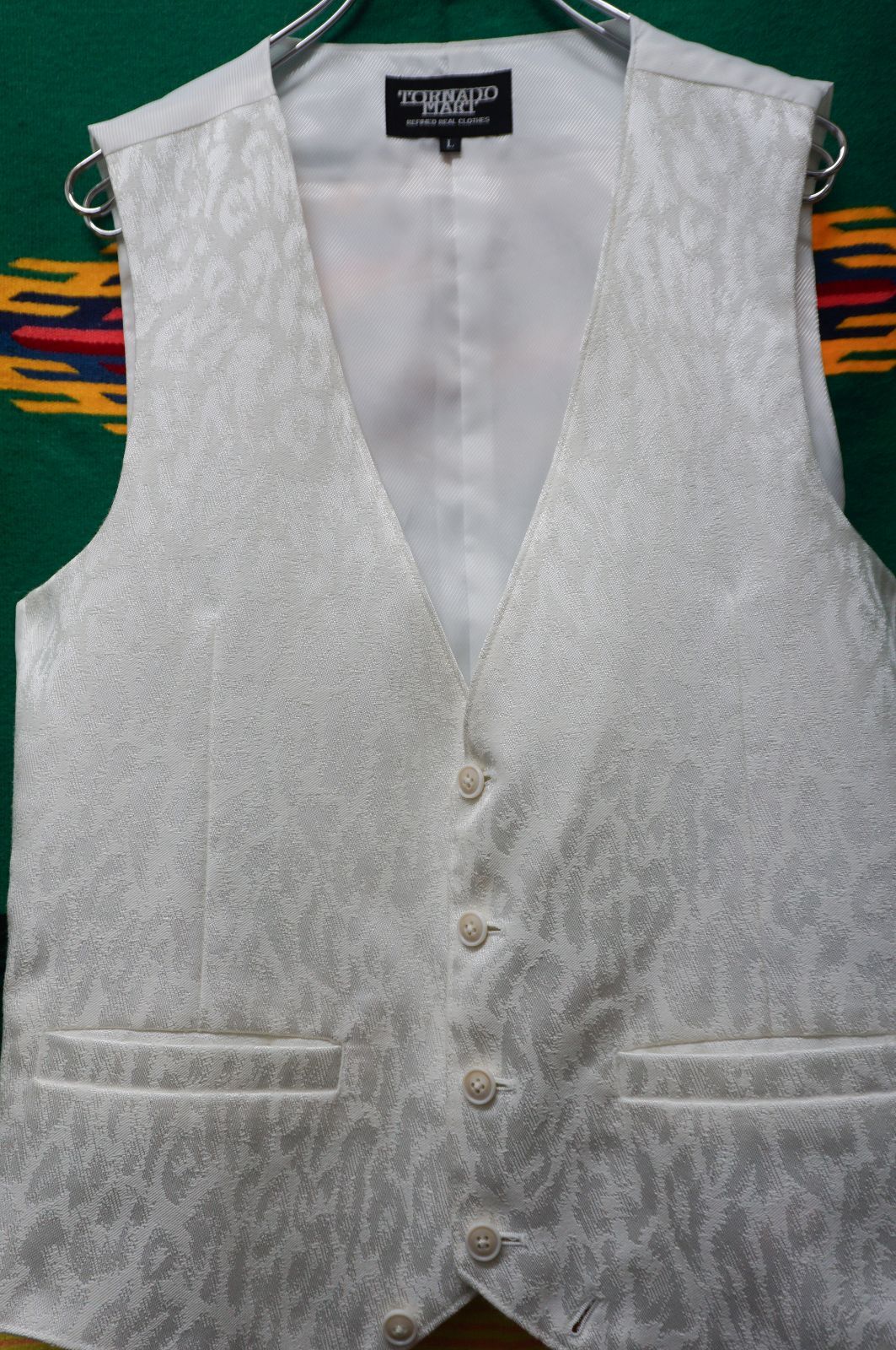 TORNADO MART ヒョウ柄ジレ Lサイズ ジャカード 白 光沢 レパード