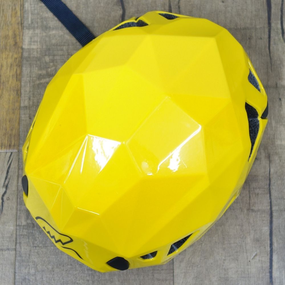 ヘルメット 頭囲53-