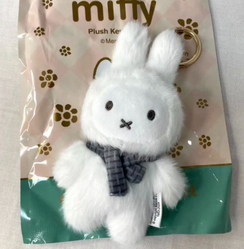 公式 海外 VIPO × miffy コラボ マカロンシリーズ2 ぬいぐるみキーホルダー 白 青 緑セット