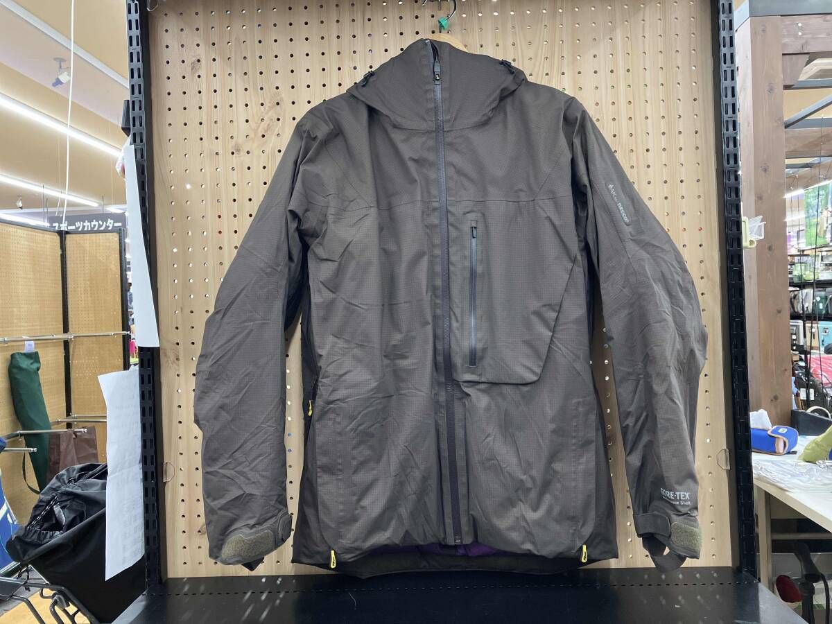 BURTON AK457 バートン ウィンターウェア レディーススノボウェア ダウン サイズ M