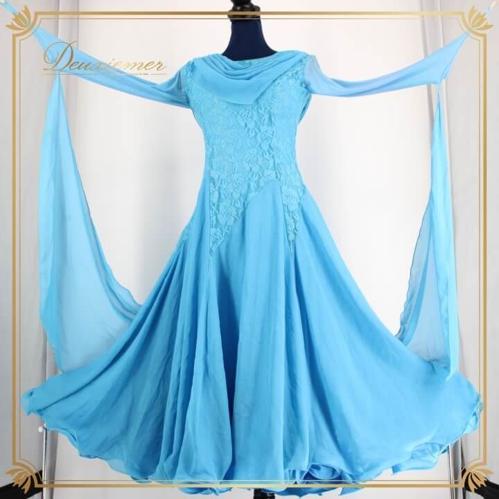 フロート付きスタンダードドレス！発表会、デモにピッタリ！ストーン付きで華やか 新品未使用 フロート付きスタンダードドレス！発表会、デモに