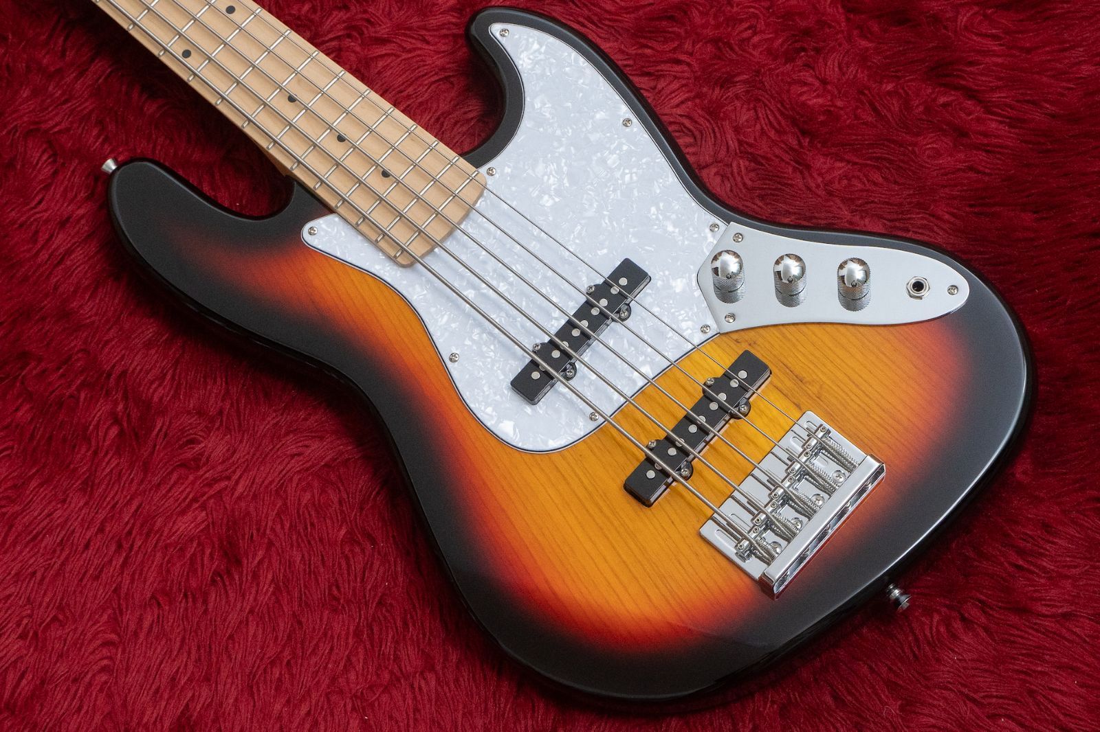 new woofy basses | ONE series Cavalier 5 M Sunburst