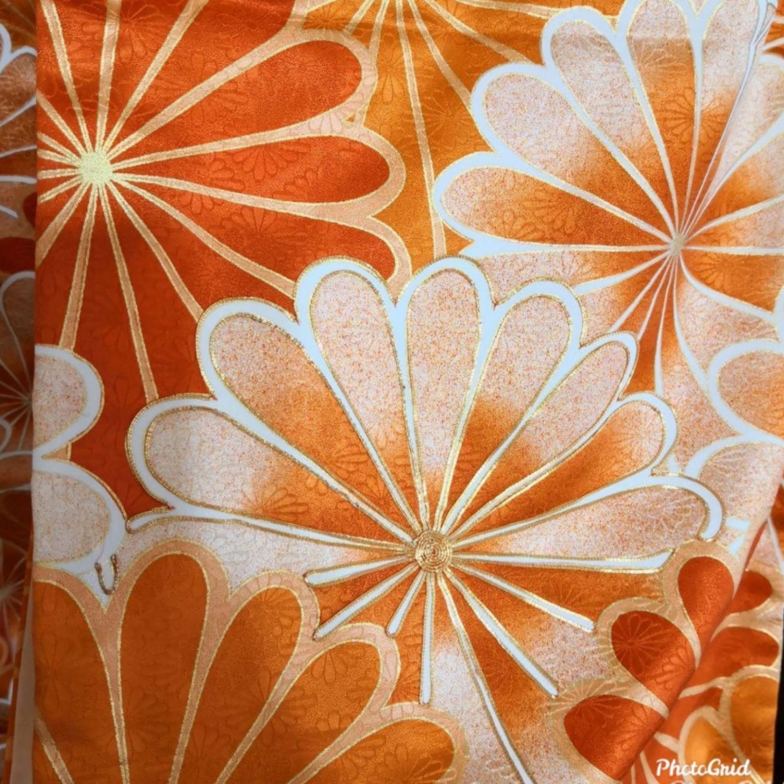 振袖 正絹 オレンジ 花文様 金コマ刺繍 トールサイズ - メルカリ