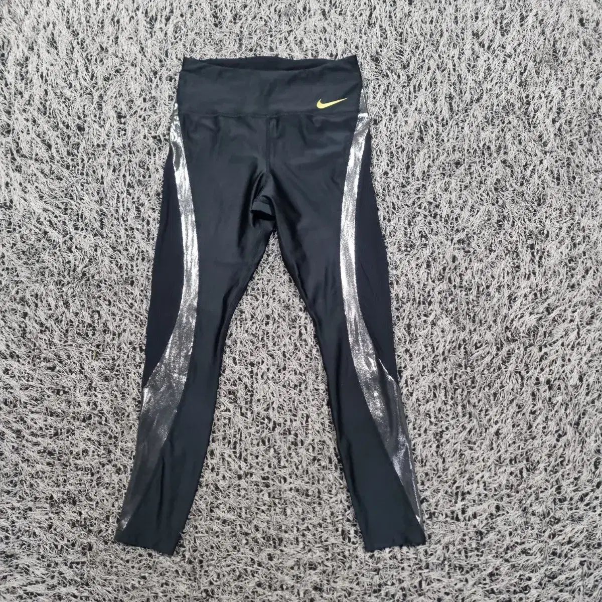 レディース S 65 NIKE(ナイキ) レギンス (新品のような感じ) 030403