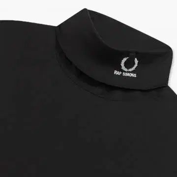 RAF SIMONS(ラフ シモンズ) FRED PERRY(フレッドペリー) 喉 ポーラ
