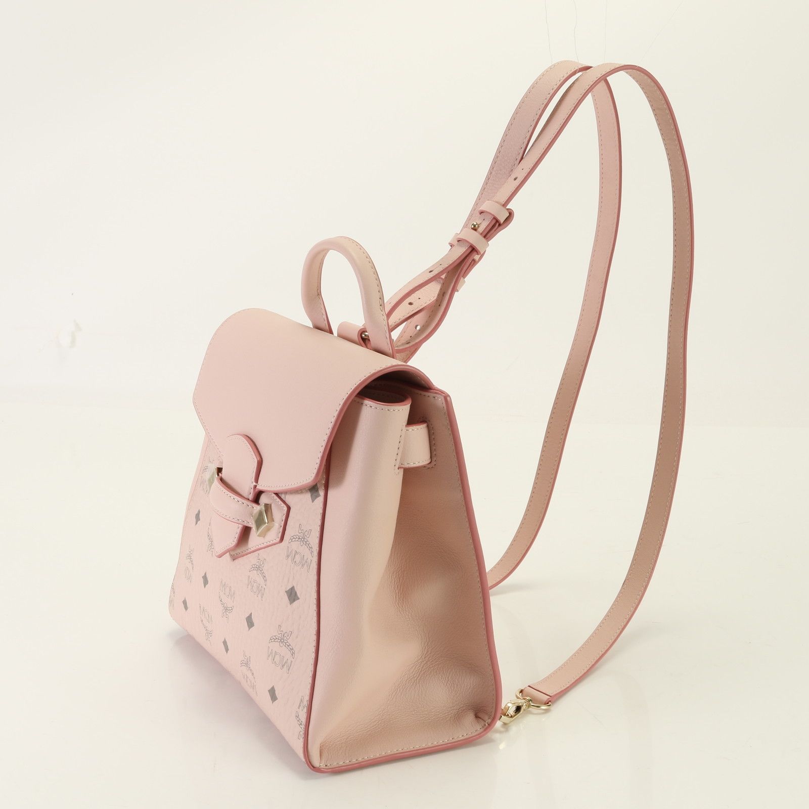 新品同様 銀座店購入 MCM エムシーエム ギャランティ付 新品同様 銀座店購入 MCM エムシーエム ギャランティ付
