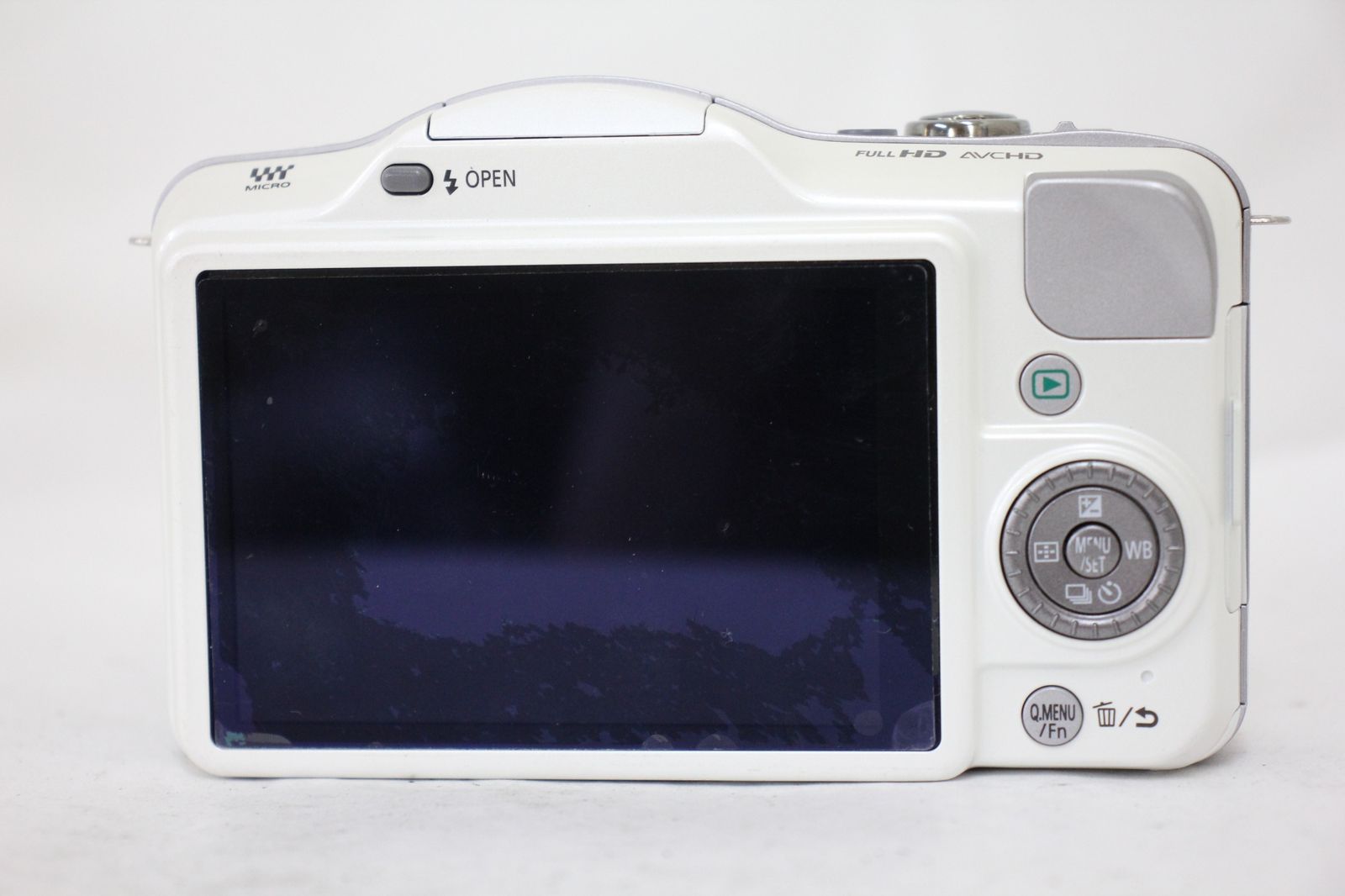 LUMIX ミラーレス一眼 ホワイト 14mm 14-42mm LUMIX ミラーレス一眼 ホワイト 14mm 14-42mm lumix 14-42mm」の