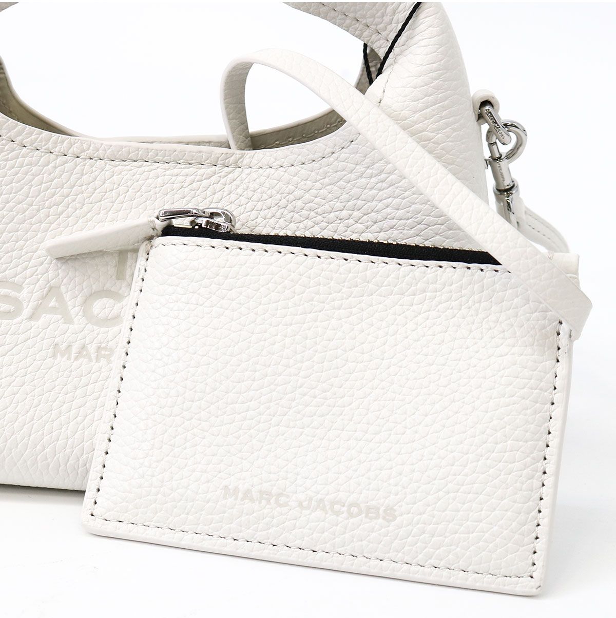 マークジェイコブス バッグチャーム MARC JACOBS ポリウレタン ザ