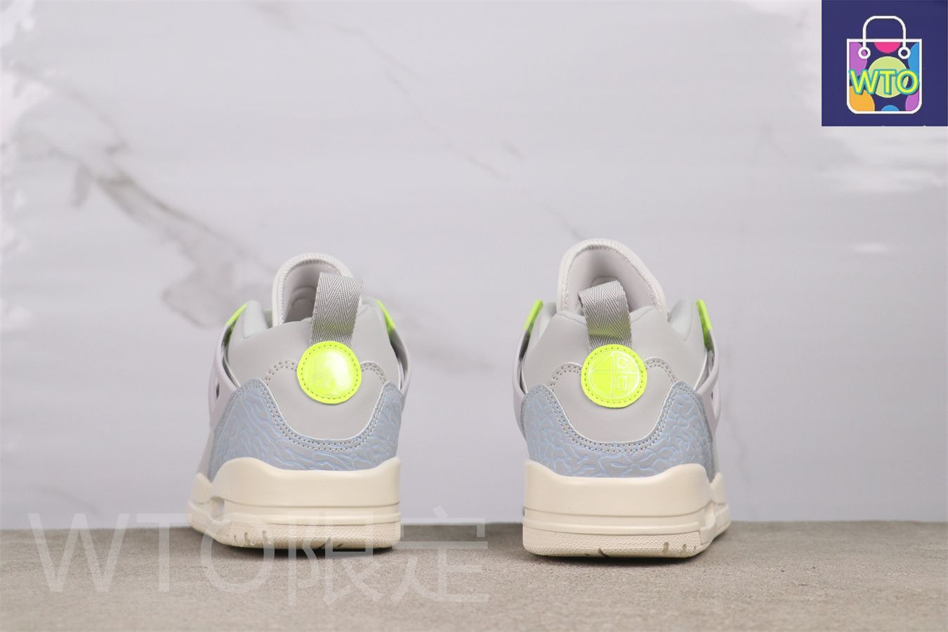 Jordan キッズ スニーカー ホワイト/グレー/ブルー 今日特価】Jordan IB4464-025 フルオレッセントグレー