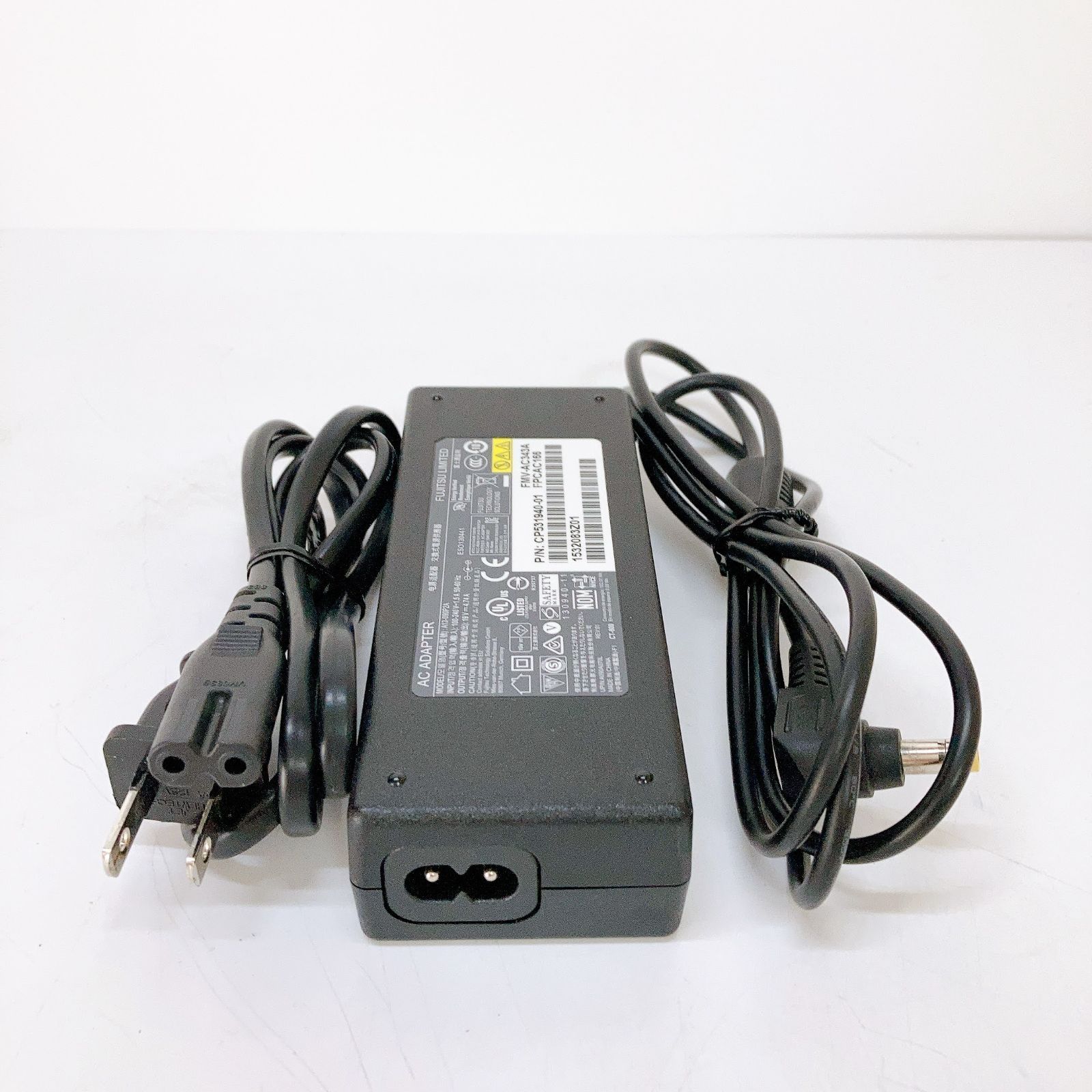 FUJITSU LIMITED FMV-AC343A MODEL:ADP-90BE OUTPUT:19V-4.74A  INPUT:100-240V～1.5A 50-60Hz 付属品:ACコード 10個 - パーツ