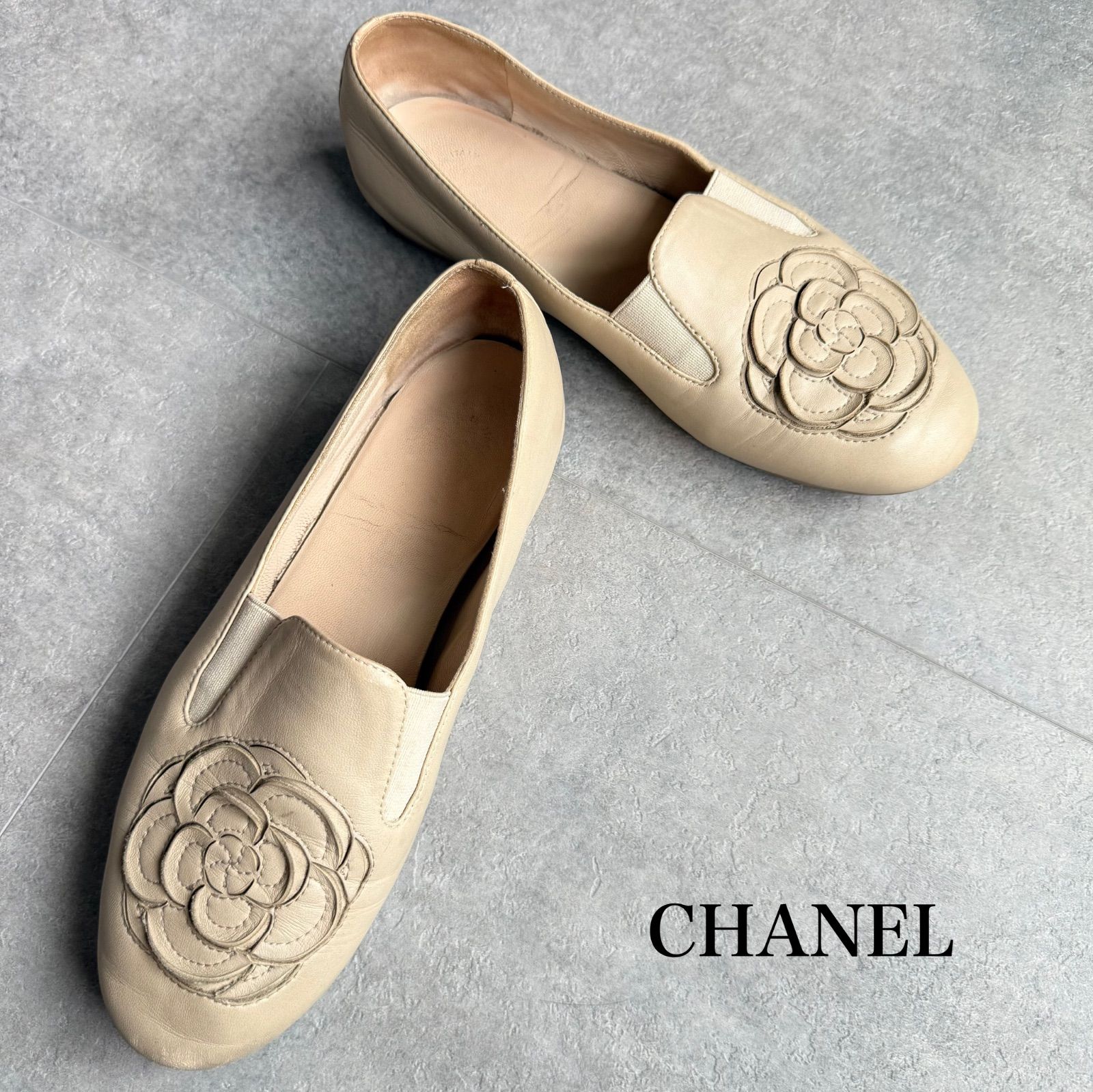 CHANEL シャネル　カメリア　ココマーク　フラットシューズ CHANEL シャネル カメリアココマーク レザー スリッポン フラット