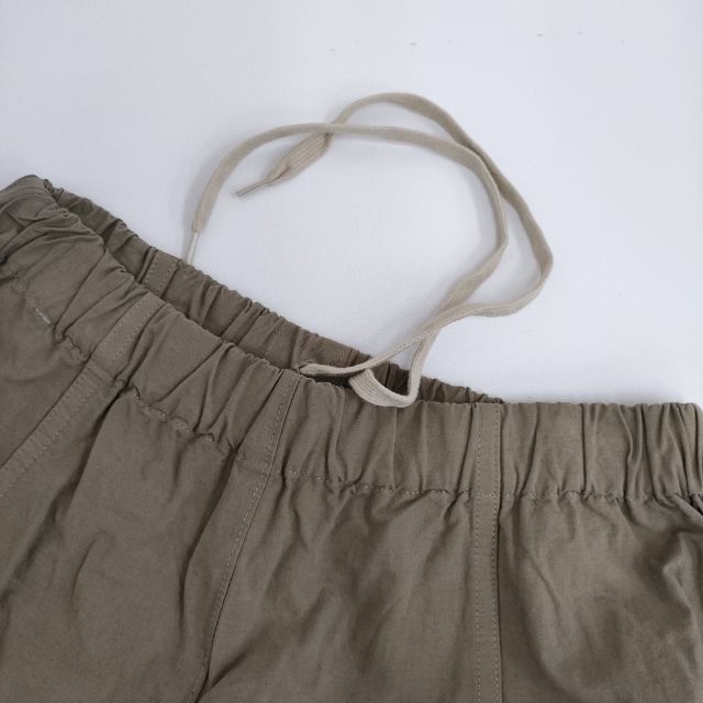 パンツ カーキ