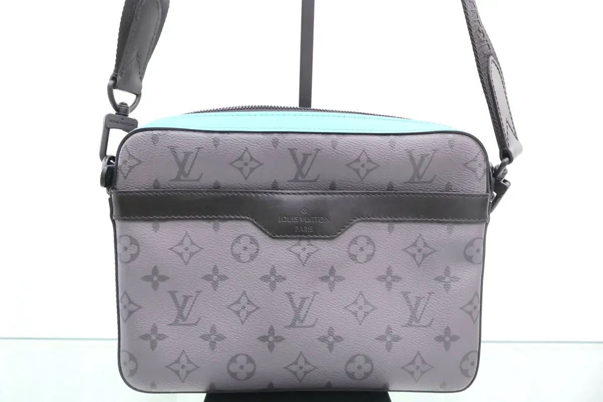 Louis Vuitton ルイヴィトン トリオ メッセンジャーバッグ クイズ ショルダー クロスバッグ M11648