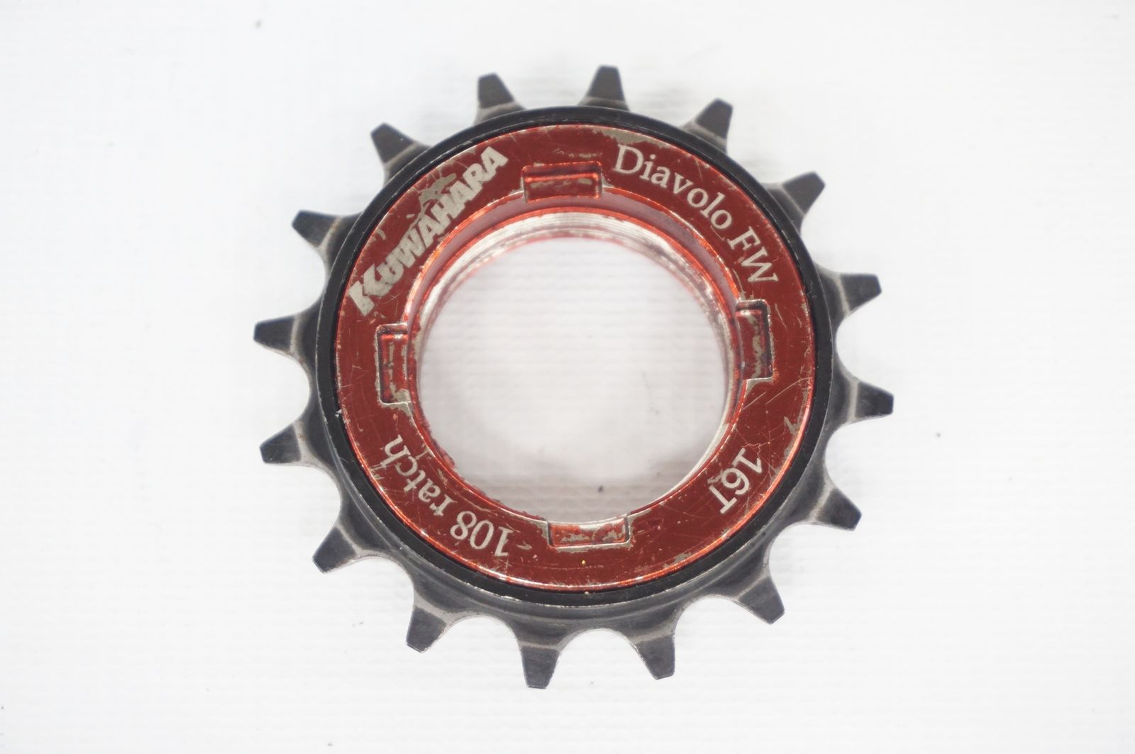 KUWAHARA　Diavolo FW レッド 108ノッチ 17T フリーギア 新品未使用 （送料360円レターパックライト可） Kuwahara（クワハラ）のDiavolo FW（ディアボロFW） - 自転車通販