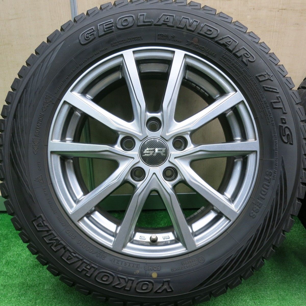 即納 車検対応 スタッドレスタイヤホイールセット 200系ハイエース 