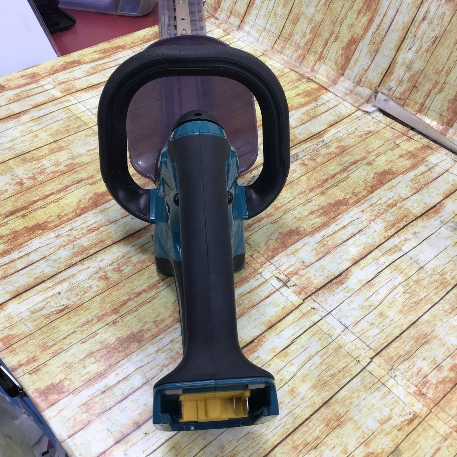 〇マキタ(makita) 充電式生垣バリカン 400mm 18V バッテリ・充電器別売 