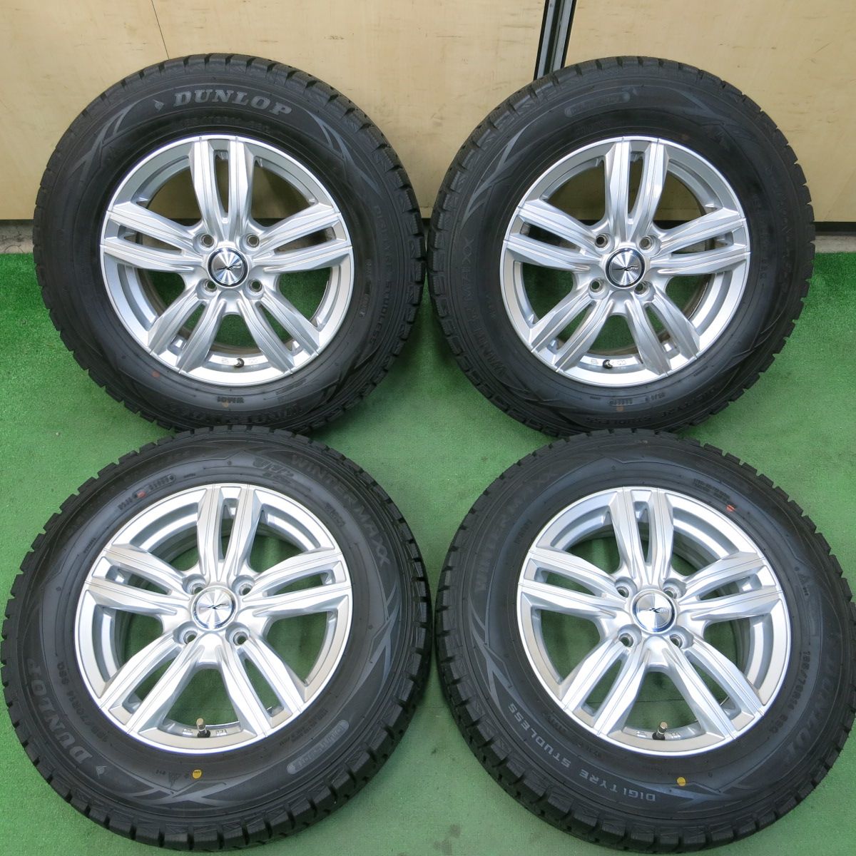 送料無料*バリ溝！19年！キレイ！ほぼ10分☆スタッドレス 185/70R14