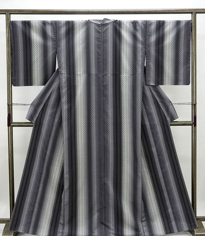 単衣 紬 新品仕立済 正絹 単衣 格子ぼかし模様 身丈164.5cm 裄丈68cm