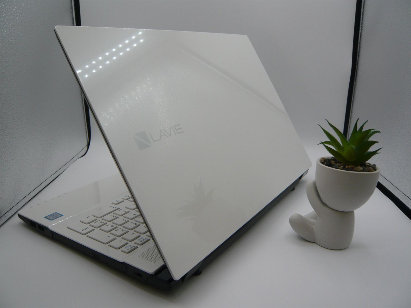 高性能&白の清潔感が⭕️】NEC・エクストラホワイト☆第7世代 i7☆新品