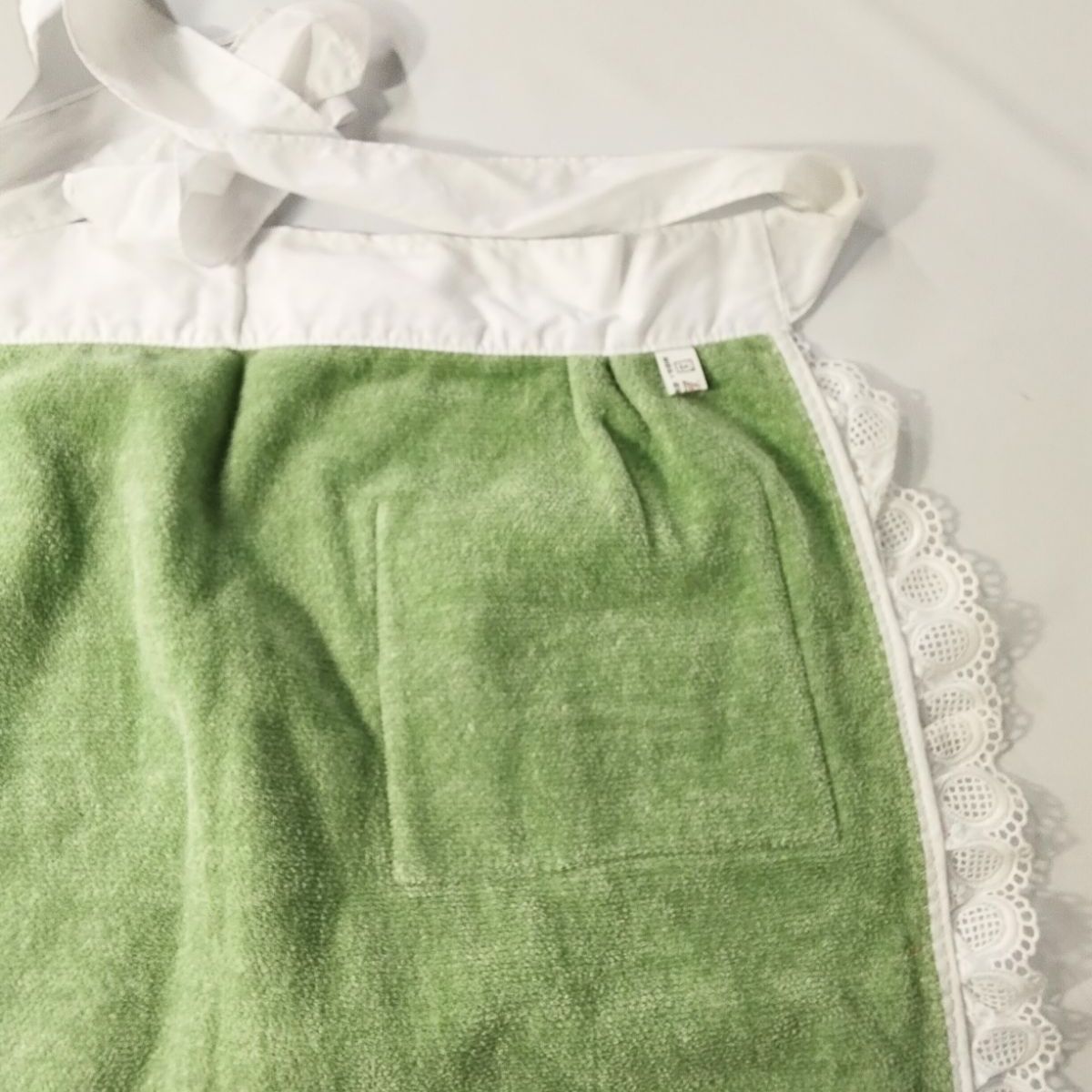 FEILER フェイラー 花柄刺繍 エプロン 緑 《NO 00949》 - メルカリ